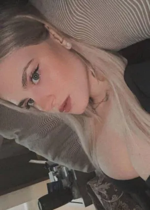 Яна - Фото 1